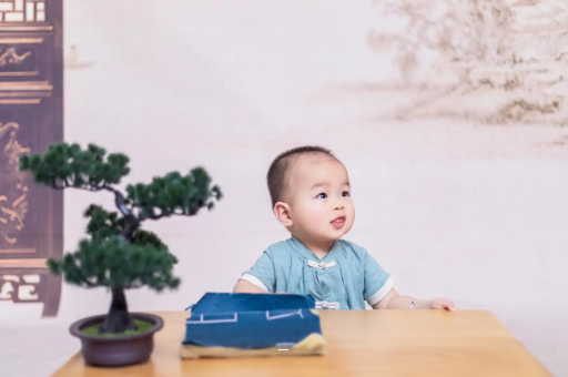 黔东孕妇左侧睡不舒服